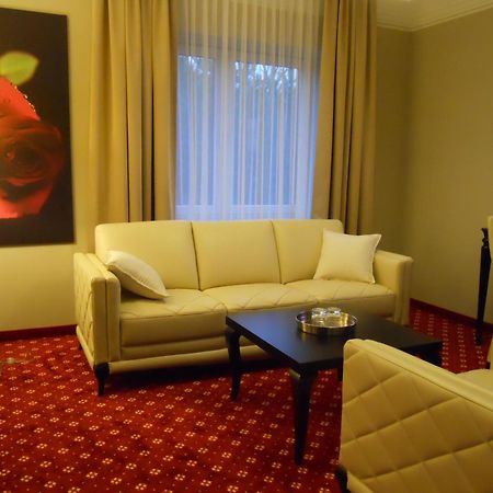 Hotel Delfina Zlotoria Ruang foto